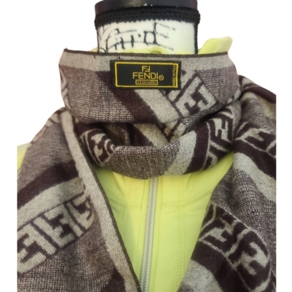 🧧Fantastic Fendi Zucca Cashmere Scarf❄️GIFT - Picture 2 of 7